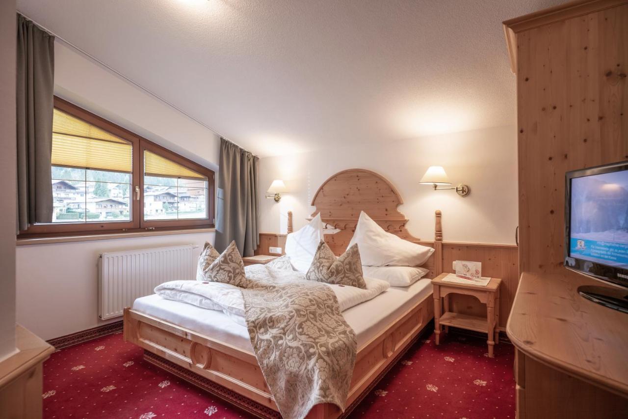 Apparthotel Ederfeld Mayrhofen Bagian luar foto